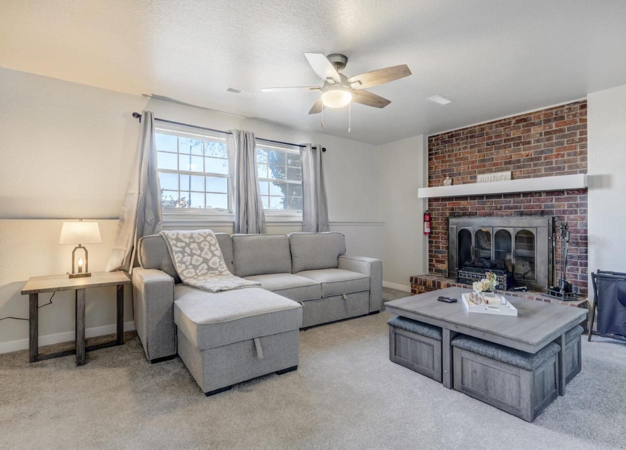 Pueblo Place Riverwalk Fireplace Pet-Friendly Villa Exterior foto